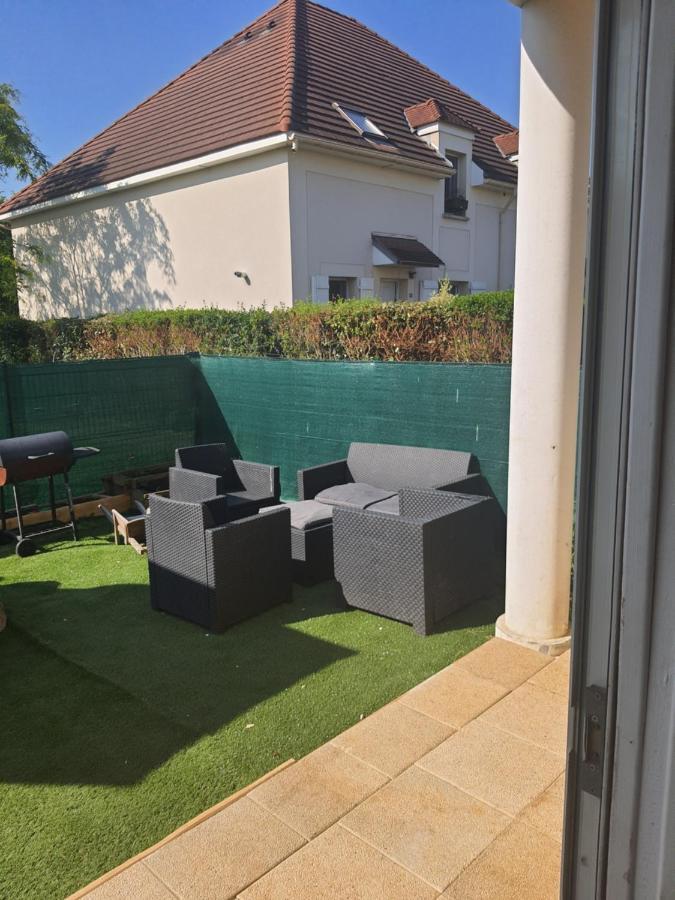 Maison Sympa A 3 Minutes De Disneyland Magny-le-Hongre Exterior photo
